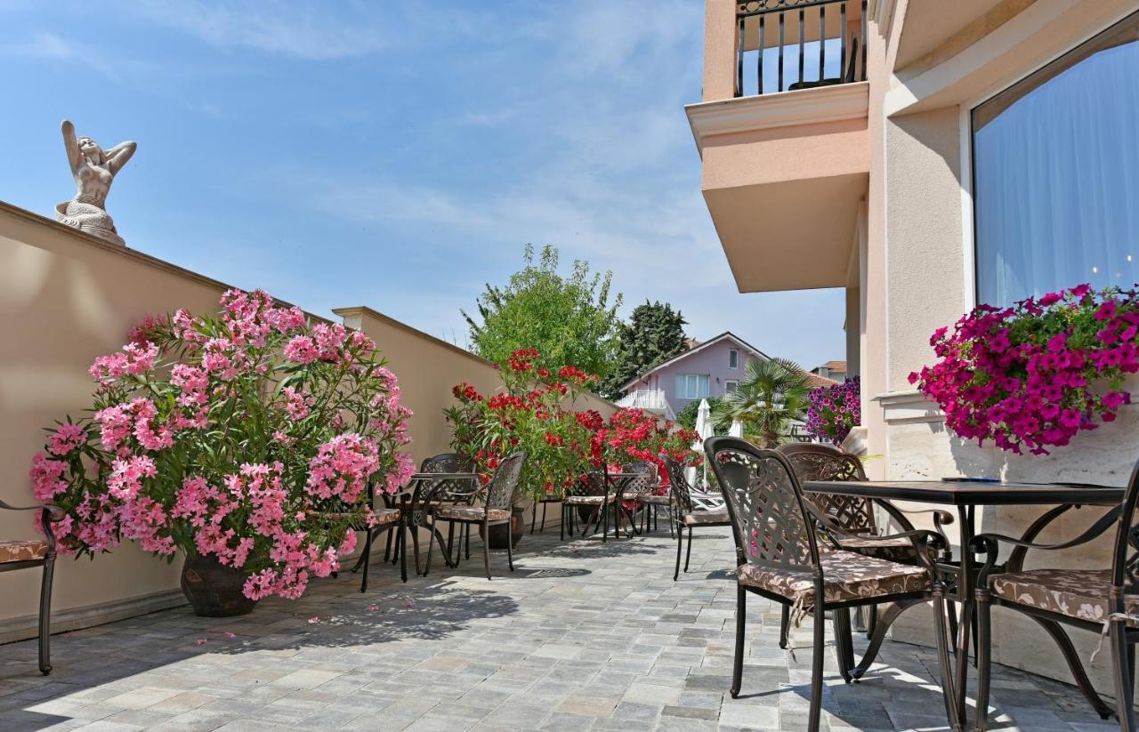 Sirena Palace Family Hotel Obzor Exterior foto